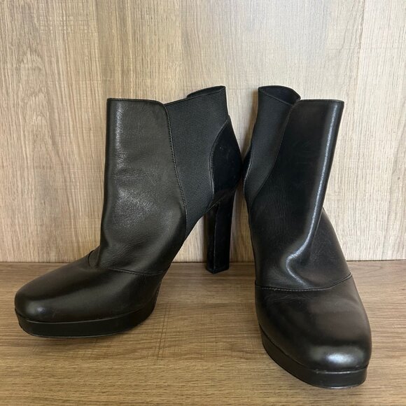 Via Spiga Tocarra Leather Ankle Boots Women’s SZ 10 Black Classic Heel Pull-On main image 0